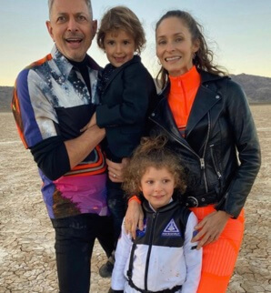 Emilie Livingston with her husband Jeff Goldblum and children, Charlie And River